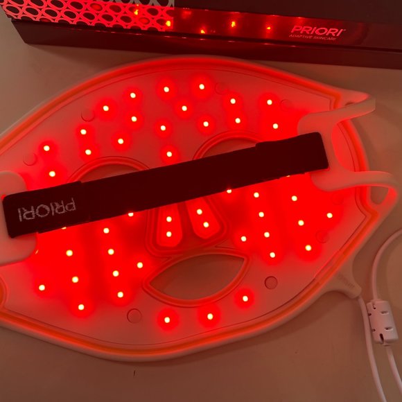 Priori UNVEILED Flexible LED Light Therapy Mask - Like New - Picture 5 of 9